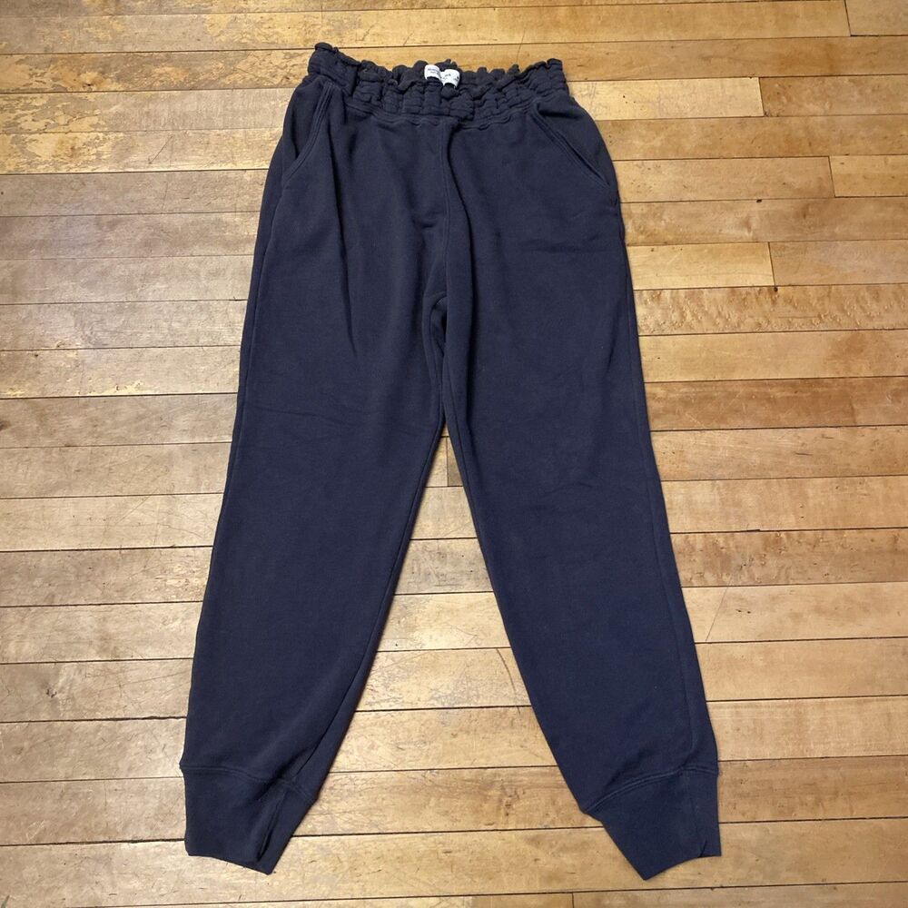 Abercrombie & Fitch Women’s Medium Grey Sweatpants Elastic Waist Ankle Pants